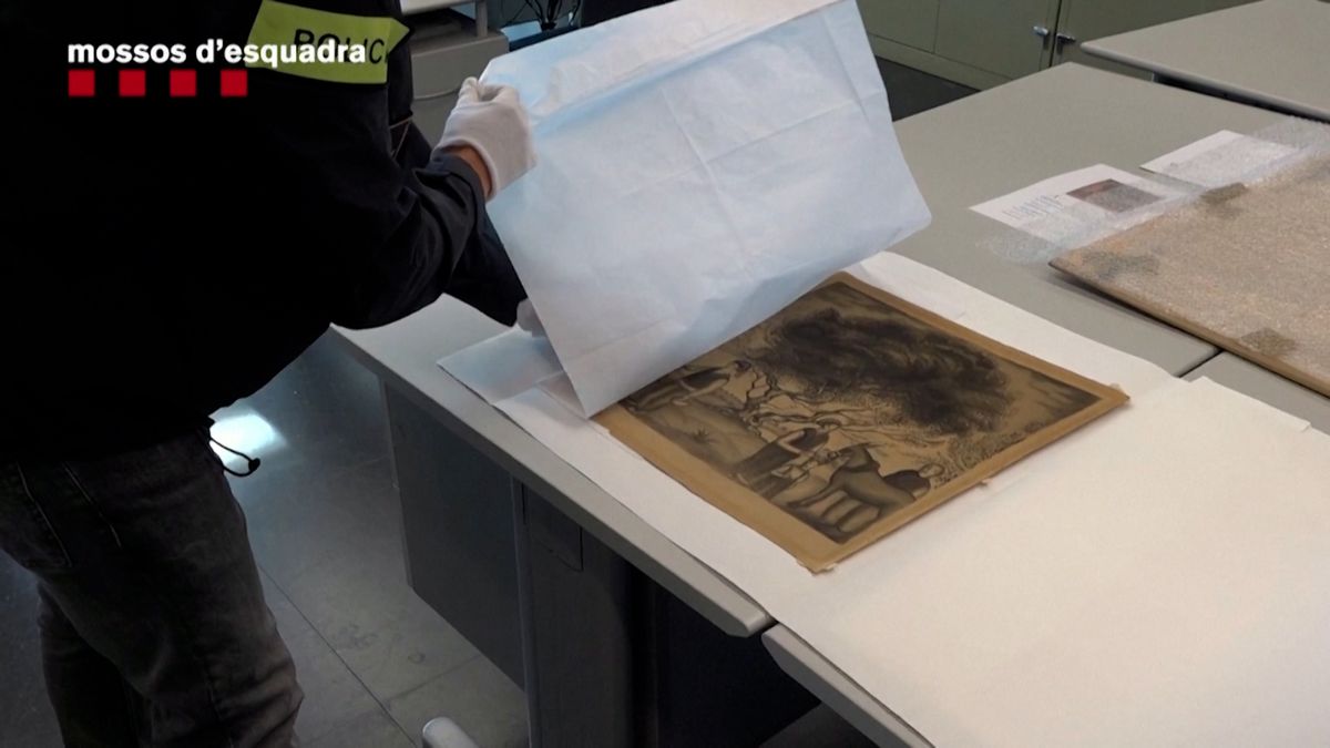 Katalánská policie vypátrala dva ukradené obrazy Dalího